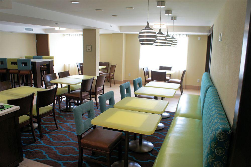 La Quinta By Wyndham Knoxville Central Papermill Exterior foto